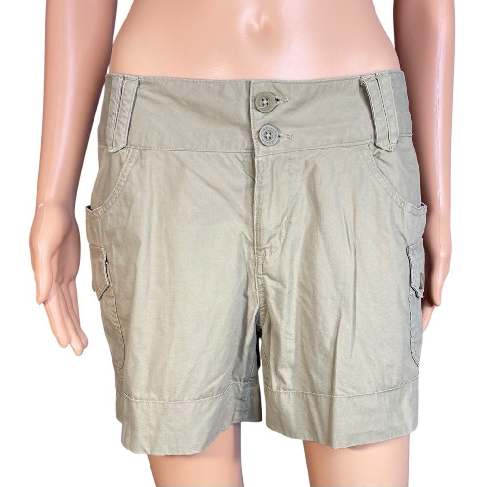 Canyon River Blues Khaki Cargo Shorts Flat Front Womens Size 6